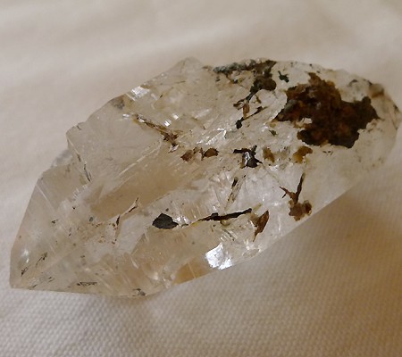 ヒマラヤ水晶原石特殊内包物017-9