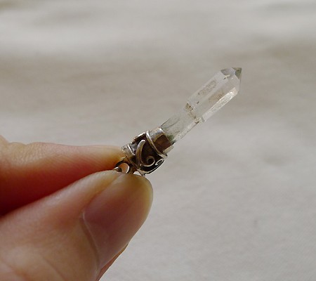 ヒマラヤ水晶ペンダント小水晶012-8
