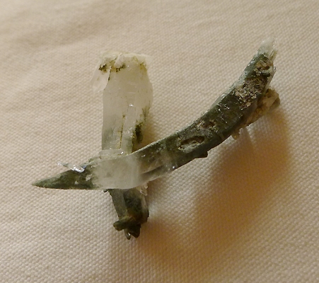 ヒマラヤ水晶原石特殊形状018-7